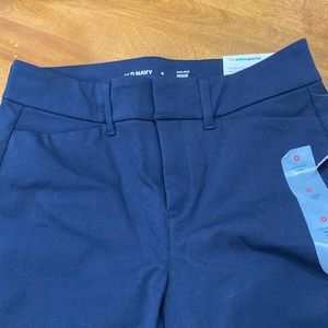 NWT.  Women’s, size 0, Old Navy, navy khaki’s pants.